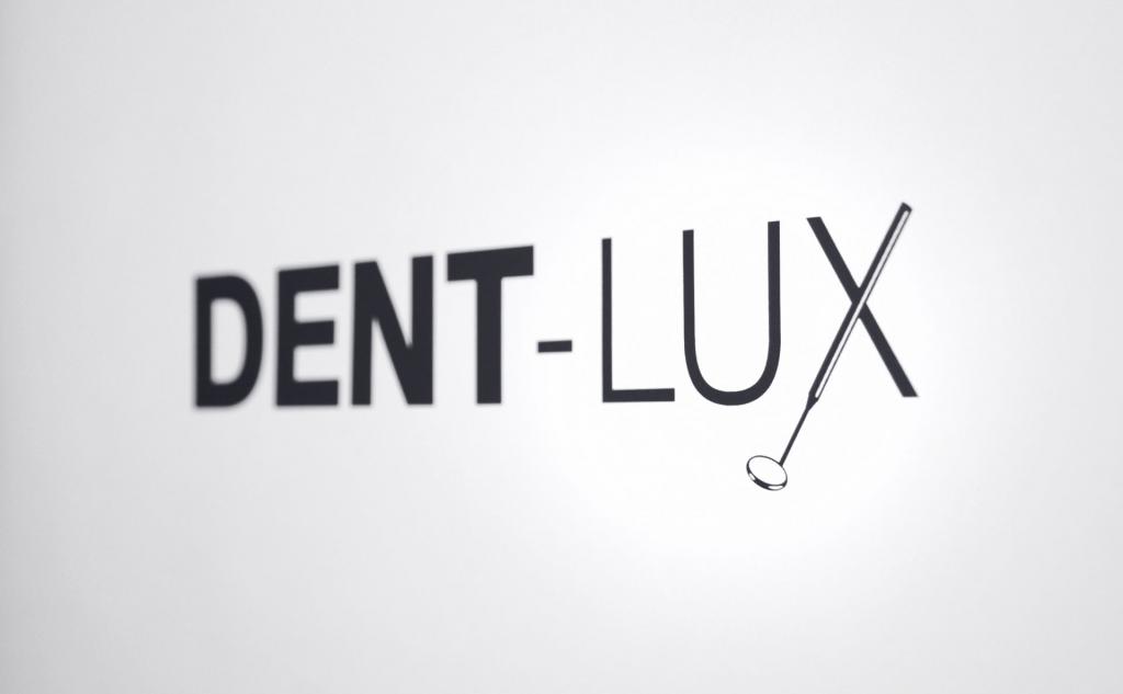 Logotyp Dent-Lux